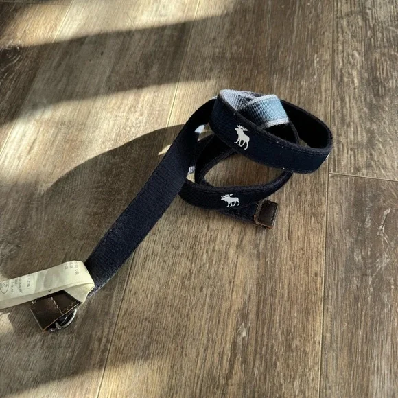 Abercrombie Classic Moose Canvas Belt - Navy & White - Picture 9 of 9